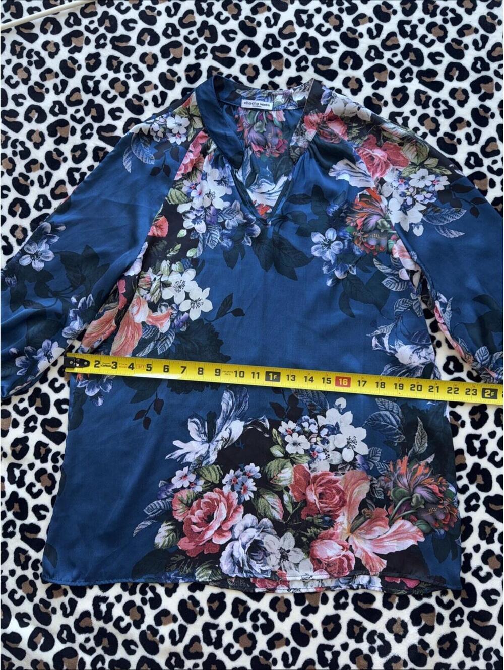 Cha Cha Vente Womens Blouse Size Medium Floral NWOT - Picture 4 of 5